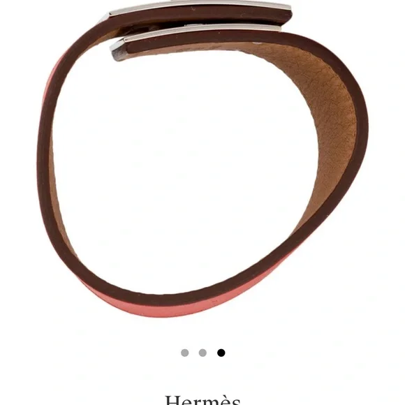 Leather Hermès Kelly Dog bracelet with palladium-plated turn-lock closure. - Picture 2 of 4